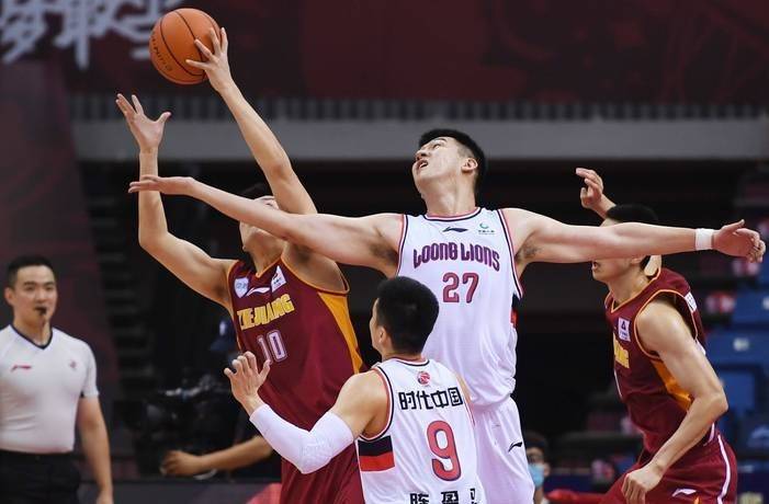 赛后深圳男篮绝杀压哨：意甲节点到来，管理层满意，团队化学反应显著(新疆男篮绝杀福建男篮)-完美电竞平台