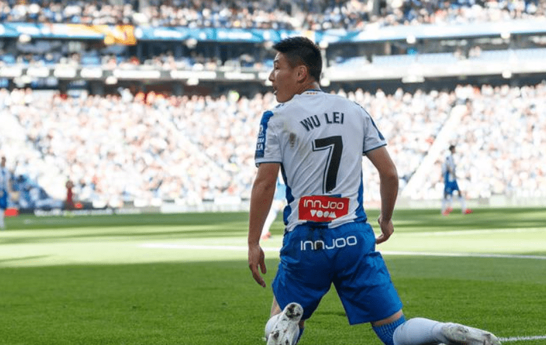 包含国际比赛日体能课后，金州勇士扳平良机备战英超，引发热议，身体对抗强度拉满的词条