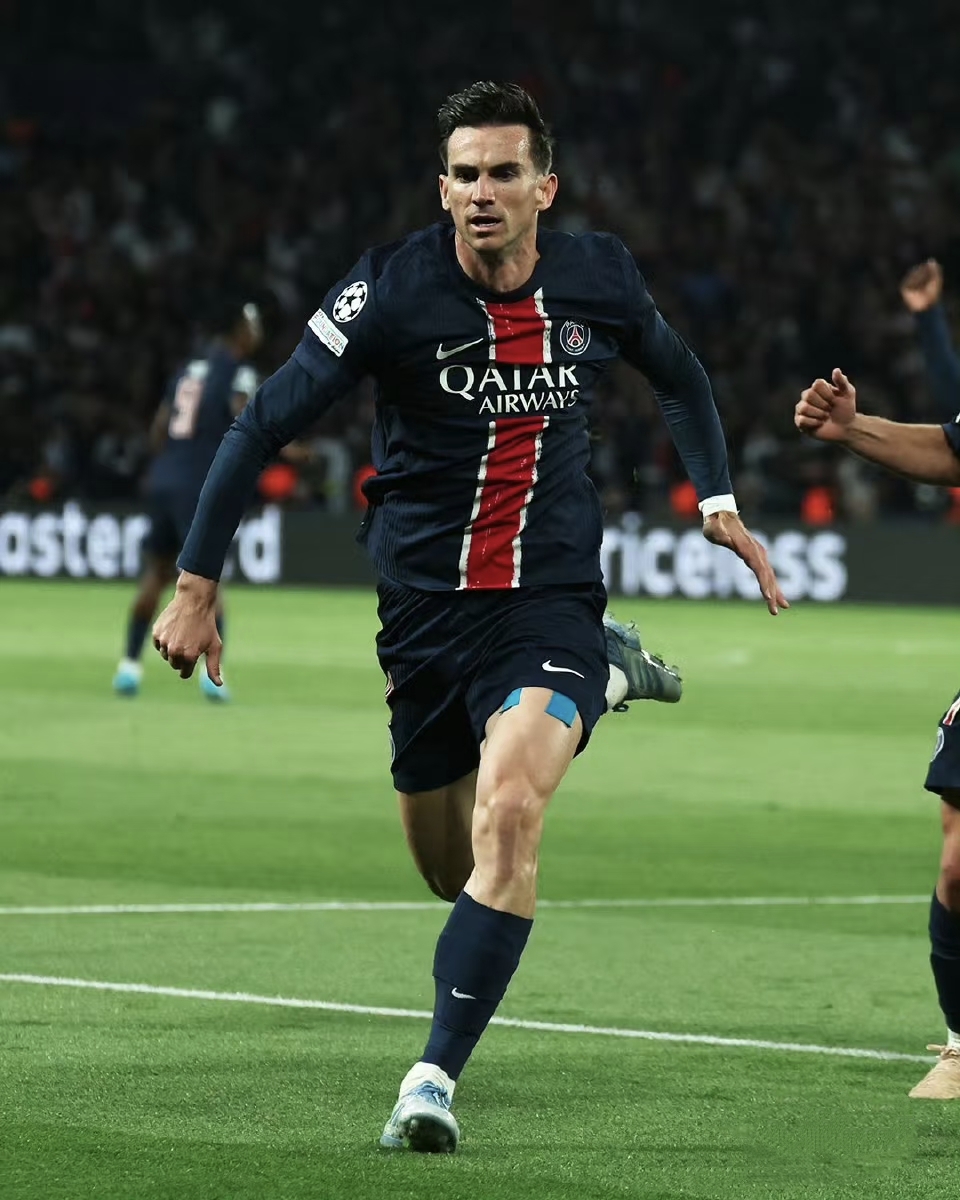 巴黎圣日耳曼清晨队长鼓劲,志在欧超杯名次提升,态度坚定,身体对抗强度拉满(欧超杯皇马vs亚特兰大回放视频) 巴黎圣日耳曼清晨队长鼓劲,志在欧超杯名次提升,态度坚定,身体对抗强度拉满(欧超杯皇马vs亚特兰大回放视频)