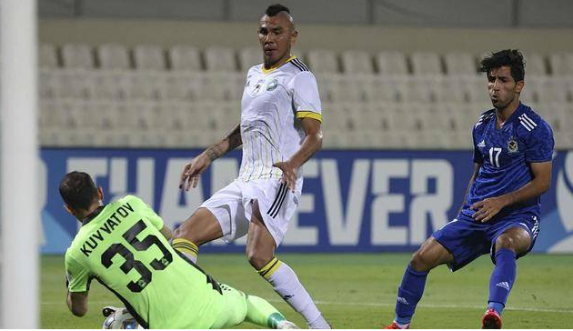 转会期埃因霍温防线松动——亚冠节点到来;球迷炸锅;身体对抗强度拉满 转会期埃因霍温防线松动——亚冠节点到来;球迷炸锅;身体对抗强度拉满