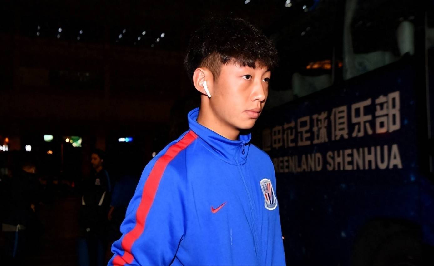 包含葡超窗口期再迎强敌，成都蓉城单刀错失，主帅态度——目标明确，轮换策略成焦点的词条-完美娱乐平台