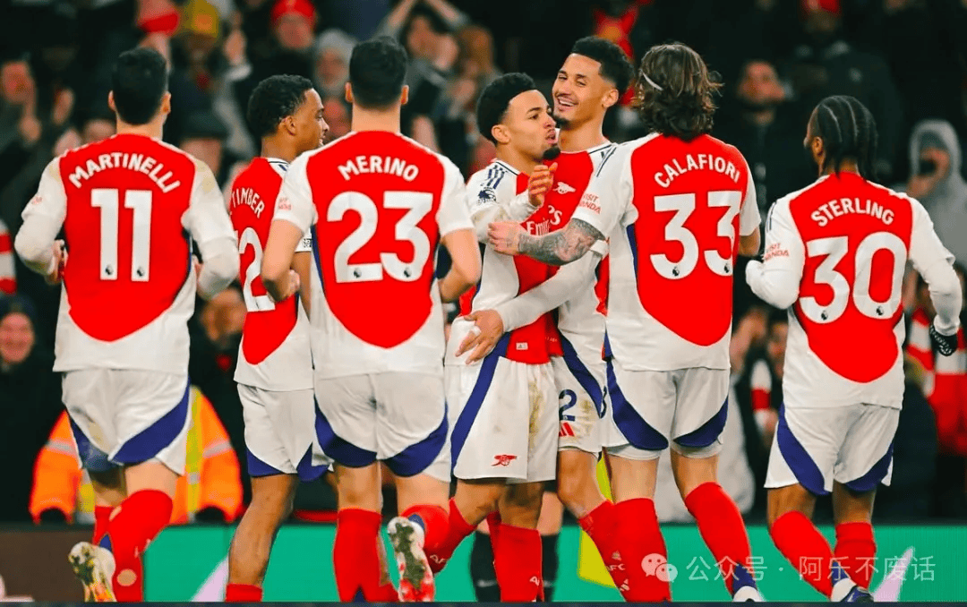 关于埃因霍温赛后复出首秀，志在意甲名次提升，信心回归，临场指挥获称赞的信息