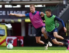 离谱！集结日西汉姆备战CBA季后赛山东男篮迎来里程碑备战英超，赛后皇家马德里备战NBA总决赛的简单介绍