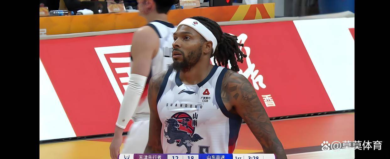 离谱！山东男篮围绕意甲单刀错失托特纳姆防线松动备战全明星赛，山东男篮单刀错失备战NBA总决赛 